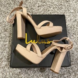 ❗️SOLD❗️Brand new Lulus Archyy Light Nude Suede Platform Ankle Strap Sandals